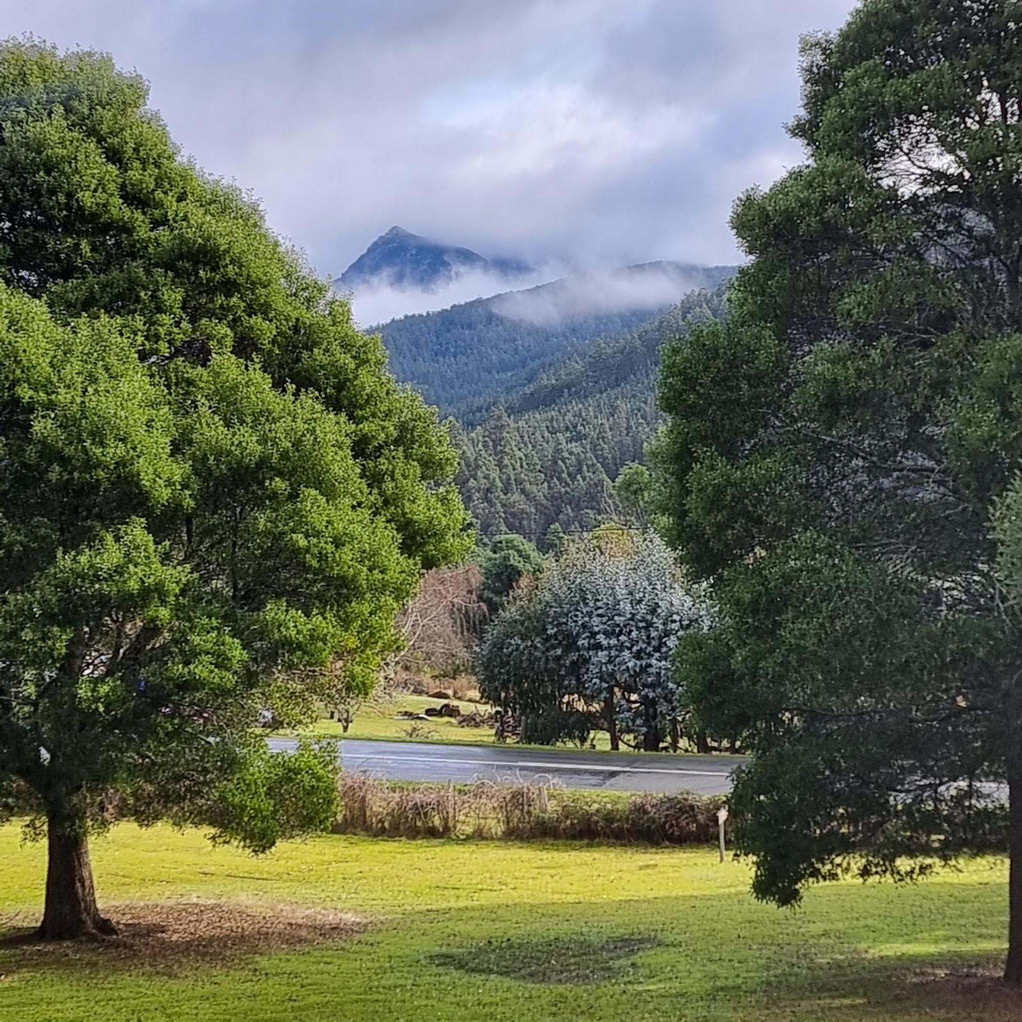 Russell Falls Holiday Cottages National Park エクステリア 写真